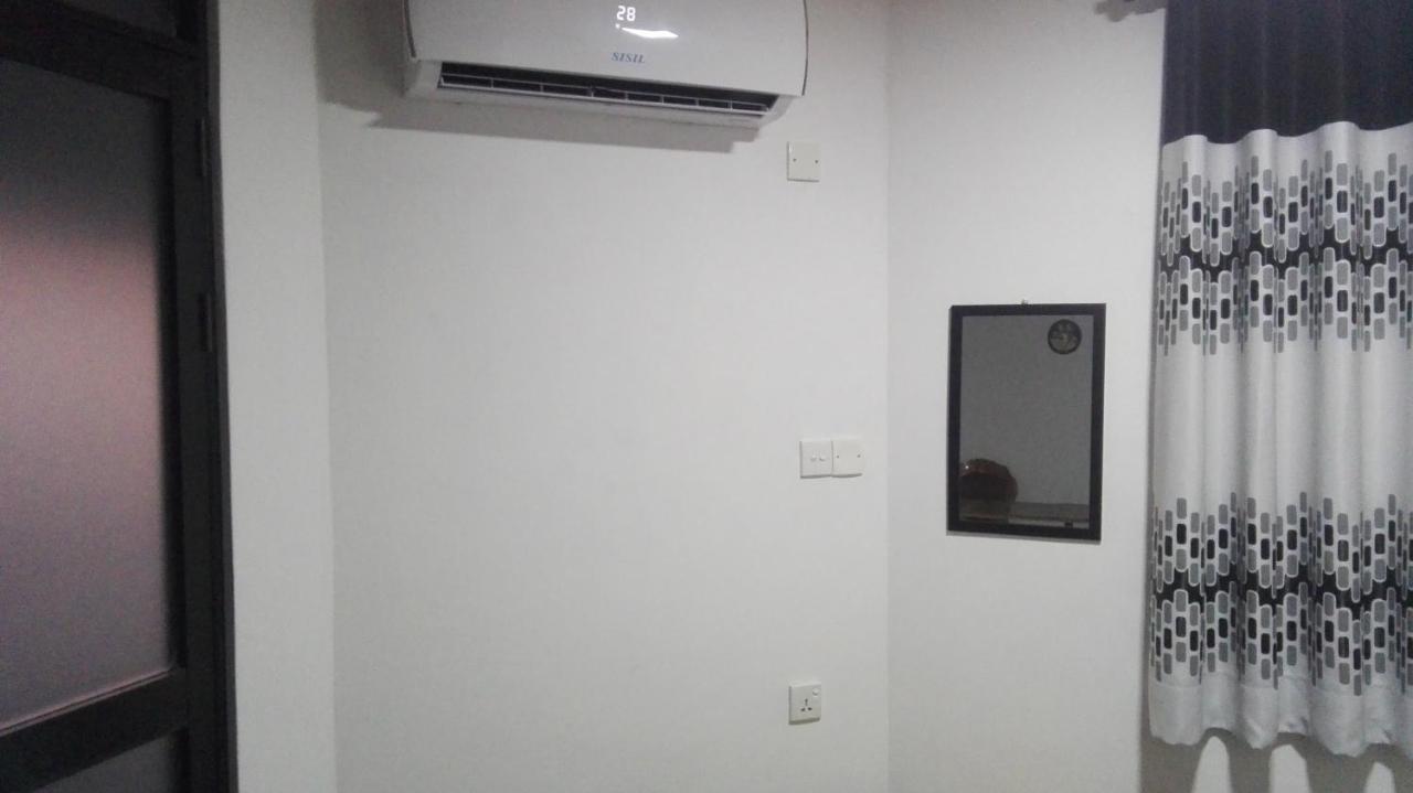Mango Roots Appartement Gampaha Buitenkant foto